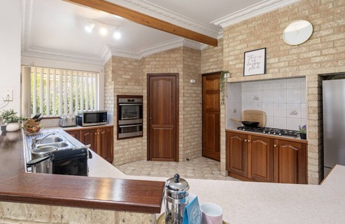 Busselton House | Busselton by the Bay - Central Busselton