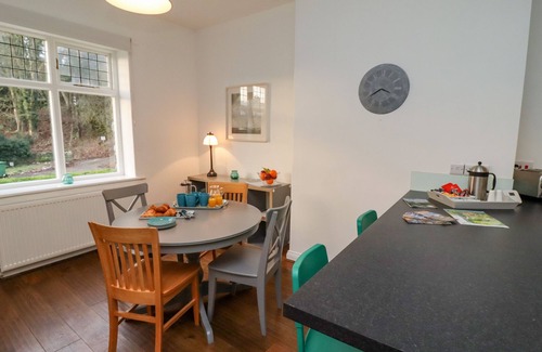 Cloughton House | BUTLER'S COTTAGE, pet friendly, with open fire in Scarborough