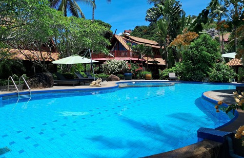 Bang Po Villa | Butterfly Beach Villa in Traditional Thai Style only 20 steps from the beach