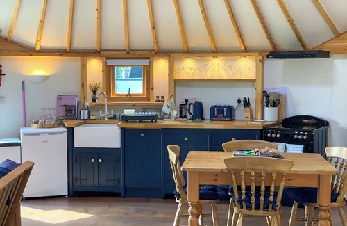 Irstead Cottage | Butterfly Roundhouse