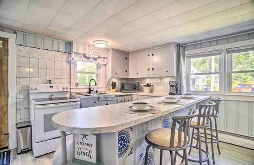 Buzzards Bay House | Buttermilk Cottage in Cape Cod: Steps to Beach