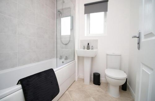Wootton Bassett House | Buxton Way by Tŷ SA - 3 bedroom house