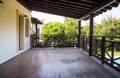 Bitez Villa | BV-460 4 Bedroom Holiday Villa with Private Swimming Pool for Rent