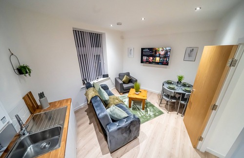 Milnrow Apartment | BV Hideaway 2 Bedroom Close To Hollingworth Lake