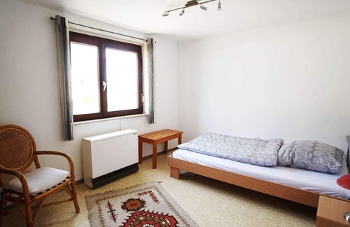 Hohenstadt Apartment | BW02 beautiful fitter's apartment in Hohenstadt with outdoor seating and free WiFi