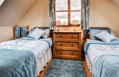 Meifod House | Bwthyn Efyrnwy in the beautiful Meifod