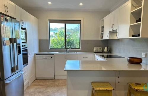 Catherine Hill Bay House | By the Beach across from Catherine Hill Bay