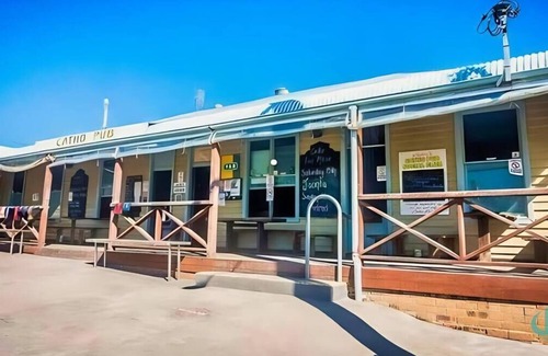 Catherine Hill Bay House | By the Beach across from Catherine Hill Bay