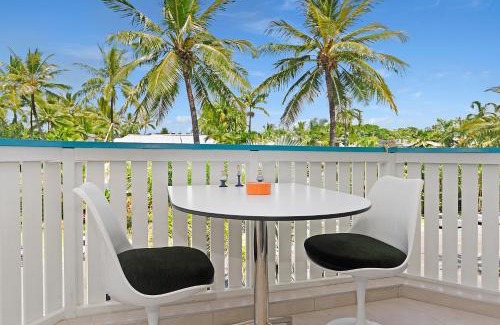 Port Douglas Apartment | By The Sea Port Douglas