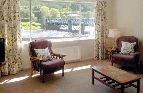 Walkerburn House | Bydand