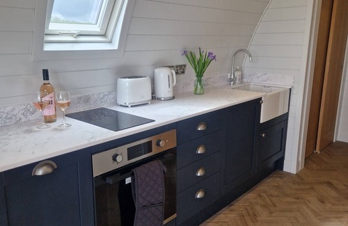Latheronwheel Ski Chalet | Byrnside Lodge - Luxury Glamping Pod - Sleeps 4+2 - Situated along the NC500