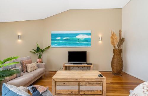 Byron Bay Apartment | Byron Bay Accom Unit 1 2 Fletcher Street Pipis on the Beach 1