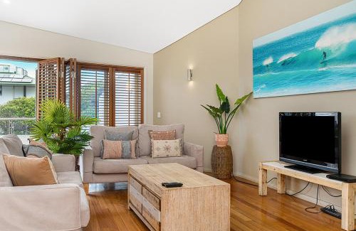 Byron Bay Apartment | Byron Bay Accom Unit 1 2 Fletcher Street Pipis on the Beach 1