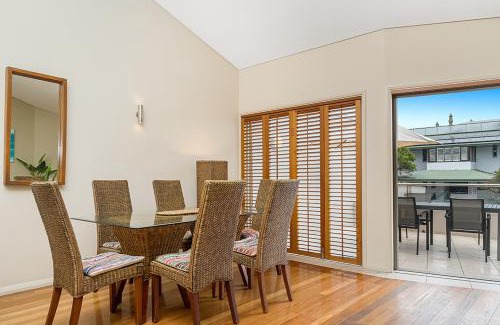 Byron Bay Apartment | Byron Bay Accom Unit 1 2 Fletcher Street Pipis on the Beach 1