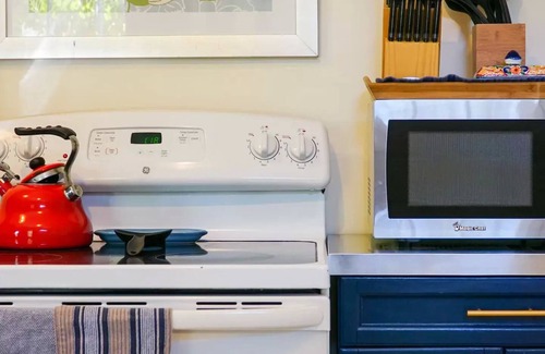 Bywater Apartment | Bywater Rental - Summer Special!