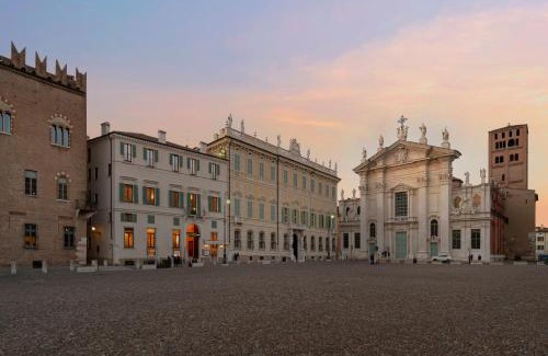Old Town House | Cà Uberti Home Boutique, MantegnaHotels