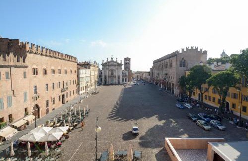 Old Town Hotel | Cà Uberti Palace Hotel, MantegnaHotels