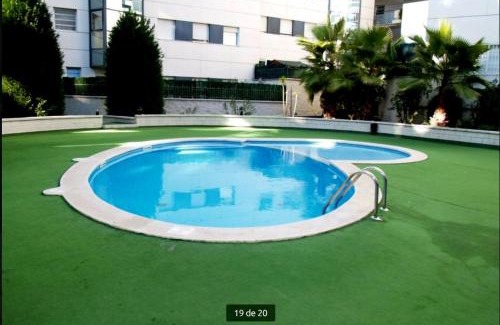Ripollet Apartment | Cálido apartamento con piscina en Barcelona