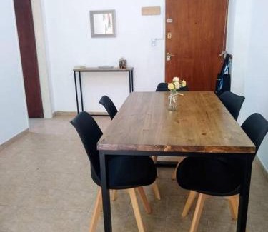 Comuna 15 Apartment | Céntrico y amplio apartamento a pasos del metro