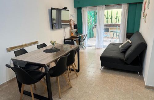 Comuna 15 Apartment | Céntrico y amplio apartamento a pasos del metro