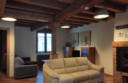 Valseca House | Cómoda Casa a 15 Min. de Segovia