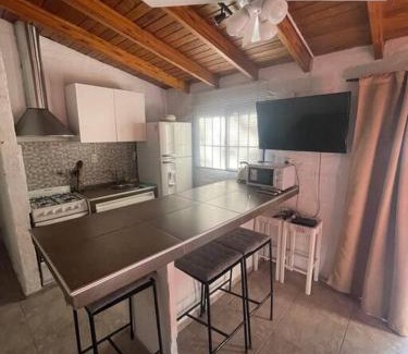 Godoy Cruz Apartment | Cómodo departamento de huéspedes con cochera