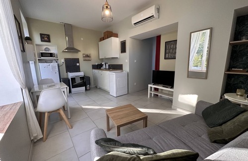 Contrexeville Apartment | Côté Jardin" self-catering cottage, Contrexéville spa resort