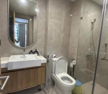 District 9 Apartment | Căn hộ cao cấp Lumiere - Vinhomes Grand Park quận 9 2PN, 2WC, miễn phí hồ bơi và gym nội khu