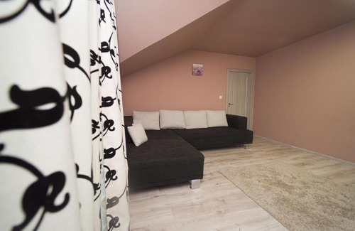 Brasov Villa | Căsuța cu zâmbete