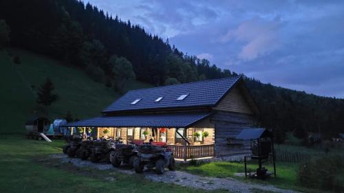 Poiana Teiului Cabin | Căsuța Dor de Munte