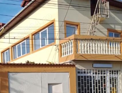 Sector 5 Apartment | Căsuța galbenă