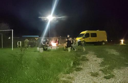 Manastirea Humorului Other | Căsuțele Molidului Campare pentru Rulote&Cort
