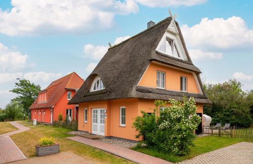 Hohenkirchen House | C 8 Reethaus REMY -Luxus mit Schwimmbad Dampfbad und Saunen und großen Grundstück exklusiv