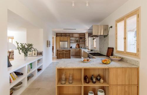 Felanitx Villa | C'an Talaieta Luxurious Farmhouse