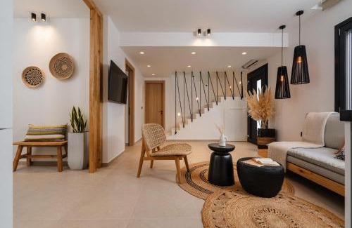 Plaka Villa | C and G VILLAS