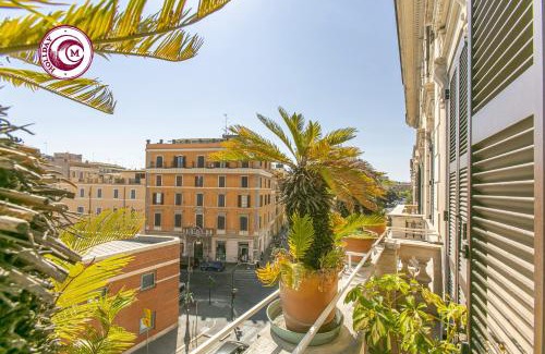 Rione XIV Borgo Apartment | C M Civitas Leonina Luxury