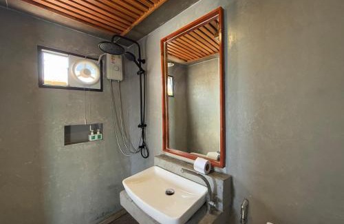 Rayong Hotel | C smile samed resort