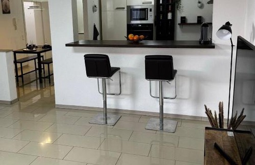 Kaiserslautern Apartment | C&V 3 Personen 2 Zimmer WLAN SmartTV Boxspringbett