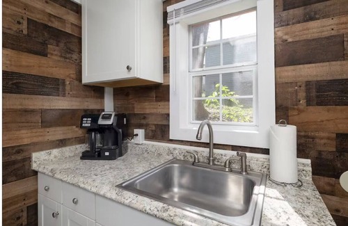 Downtown Branson Apartment | C2 Wally's by the Landing & Convention Center