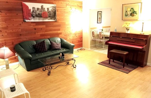 Cloverdale House | C3 Cheap cozy room - full amenities in a great location