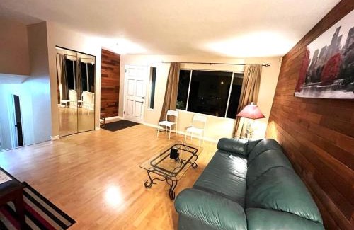 Cloverdale House | C3 Cheap cozy room - full amenities in a great location