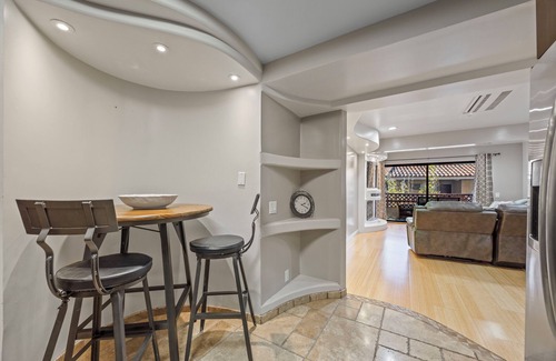 Avalon Condo | C53: Bahia Vista Stylish Condo, A/C, Newly Remodeled, King Bed, WIFI, and BBQ