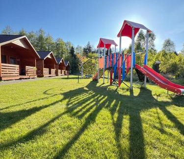 Bobolin Resort | Całoroczne Domki Alex
