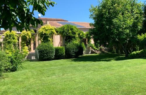 Sandra Bed & Breakfast | Ca' Bert Villa dei Glicini B&B