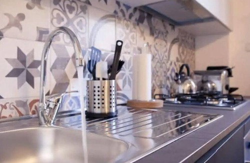 San Donato Apartment | Ca de la Torre - Cozy apartment within walking distance of the two towers