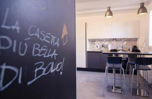 San Donato Apartment | Ca de la Torre - Cozy apartment within walking distance of the two towers