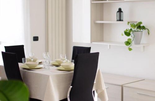Viconago Apartment | CA' GIALLA 2 - sul Lago di Lugano, Dog friendly, Terrazza e Parcheggio -