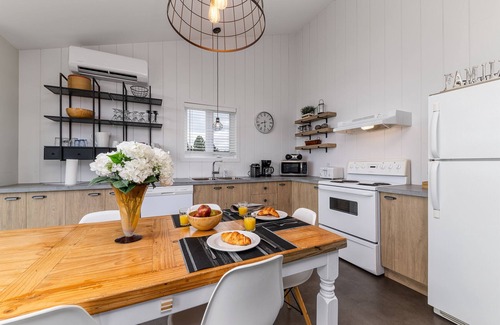 Petite-Riviere-Saint-Francois Condo | Condo 63: Serene Upper Floor with Terrace & BBQ
