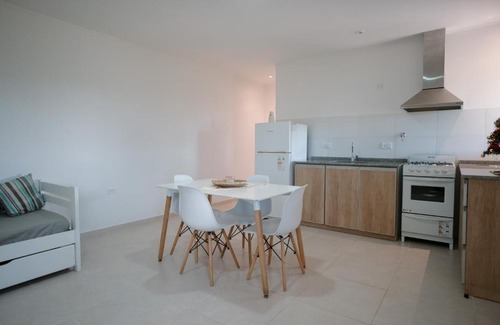 Rama Caida Apartment | Cabaña 1920 - frente a viñedo