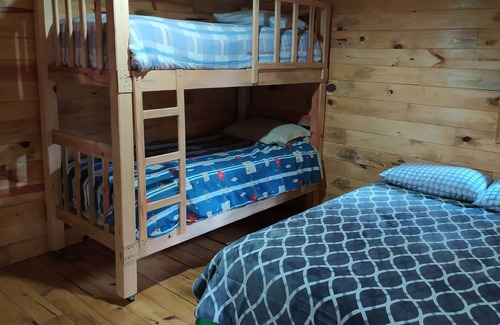 Mazamitla Cabin | Cabaña Chefora Completamente de Madera